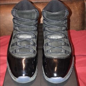 Jordan Retro 11 “Cap And Gown”